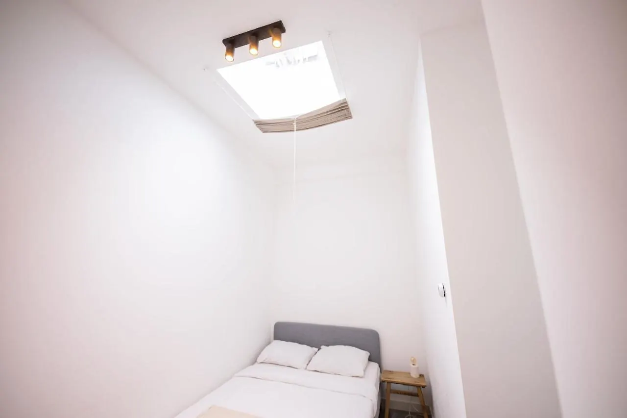 Tremendous 2-Bedroom Serviced Apartment - 79 M2 Roterdão