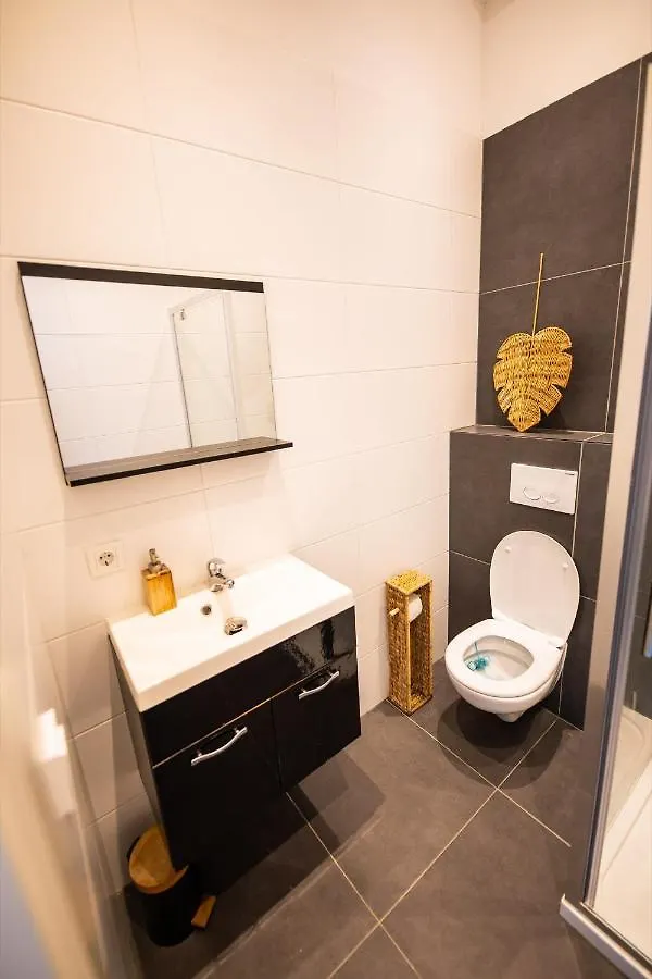 Tremendous 2-Bedroom Serviced Apartment - 79 M2 Rotterdam